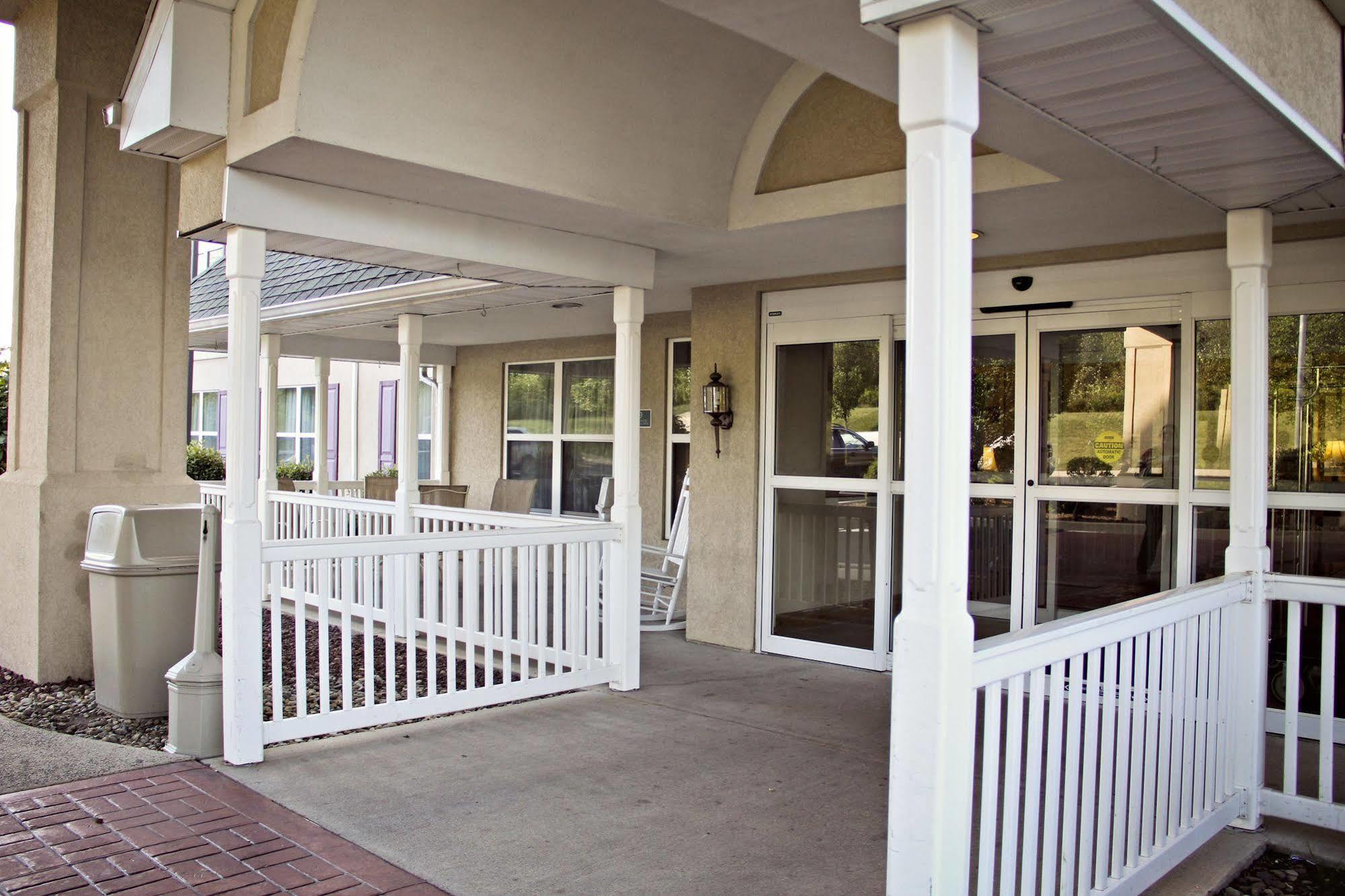Country Inn&Suites by Radisson, Frackville  Mount Pleasant Extérieur photo